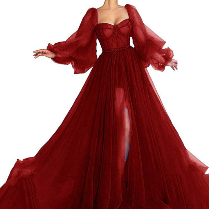 Damen Tüll Abendkleid mit voluminösen Ärmeln und seitlichem Schlitz Echoarchiv