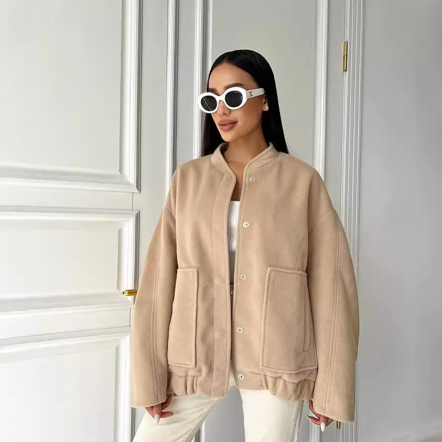 Damen Kurz geschnittener kastiger Wollmix-Blouson mit Druckknopfleiste und aufgesetzten Taschen Echoarchiv