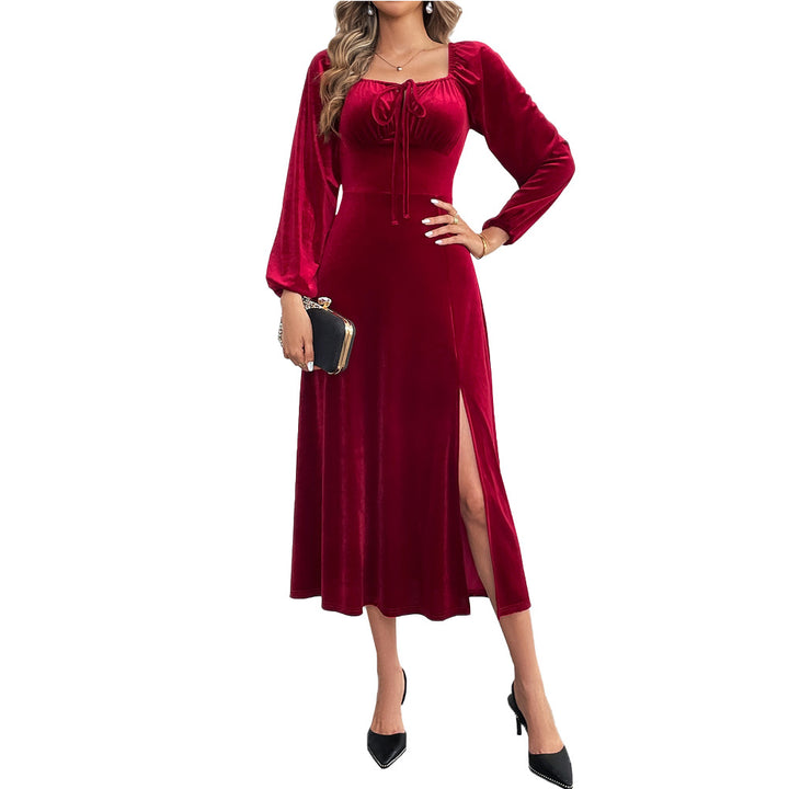 Damen elegantes Samt-Midikleid mit Binddetail am Bustier, taillierter Schnitt und seitlichem Oberschenkelschlitz – Élara