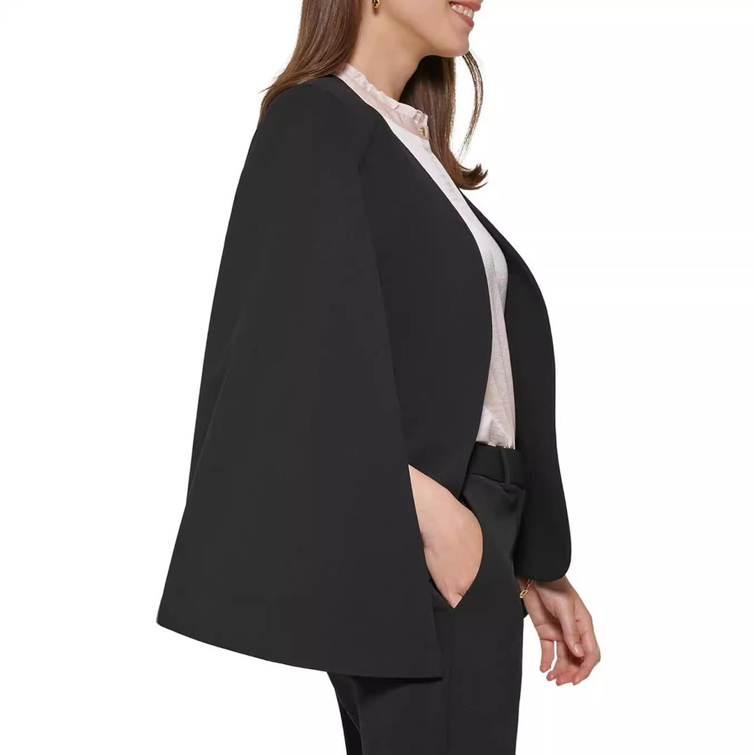 Damen Cape-Blazer-Set im Tailoring mit Cape-Ärmeln und schmaler Anzughose Echoarchiv