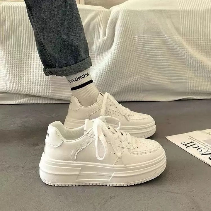 Damen Plateausneaker mit trendigem Design und optimalem Tragekomfort Echo Archiv