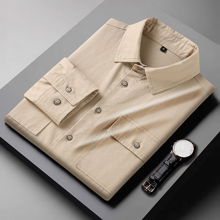 Herren Modernes Slim‑Fit Baumwollmix‑Hemd mit Brusttaschen und Kentkragen Echo Archiv