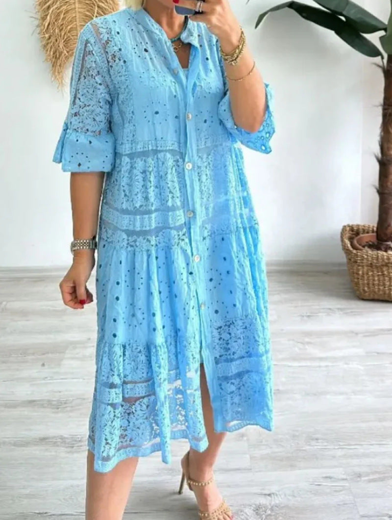 Damen nan romantisches Midikleid mit Broderie-Anglaise, durchgeknöpftem Oberteil, Stehkragen, halblangen Volantärmeln und stufigem Saum Echo Archiv