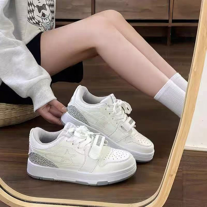Damen Sportliche Sneakers mit strapazierfähigem Obermaterial und rutschfester Sohle Echo Archiv