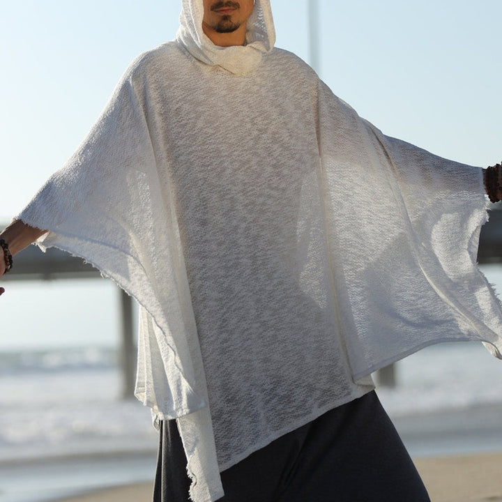 Herren Strand-Tunika aus luftigem Grobstrick mit Kapuze und Fransen Echoarchiv