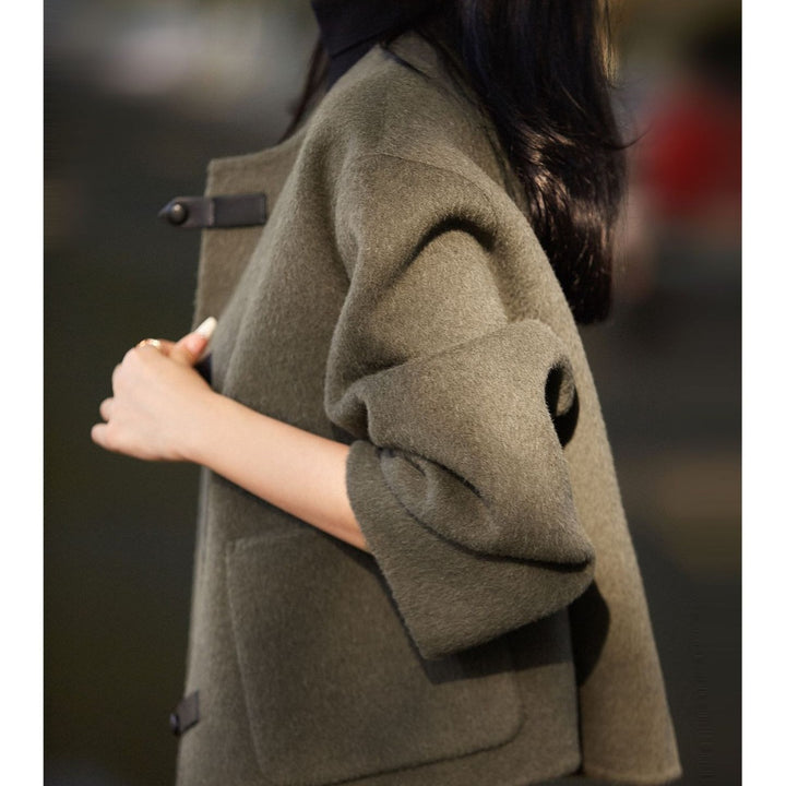 Damen Elegante Wolljacke mit Knöpfen Echoarchiv
