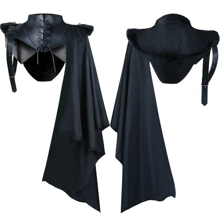 Unisex Schulterplattencape mit geschnürtem Kragen, Kunstfellbesatz, verstellbaren Lederriemen und asymmetrischer Schleppe – Taviero