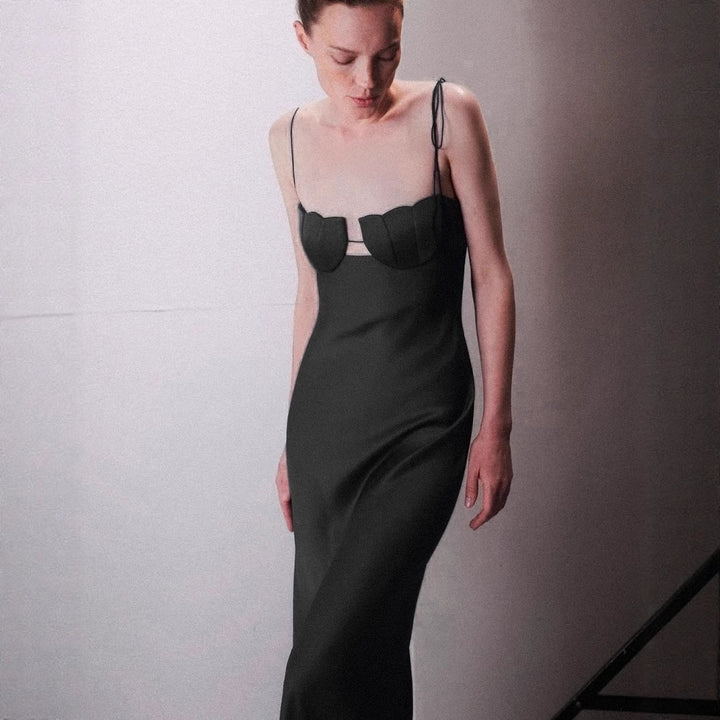 Damen Maxikleid mit abnehmbaren Trägern und herzförmigem Dekolleté Echo Archiv