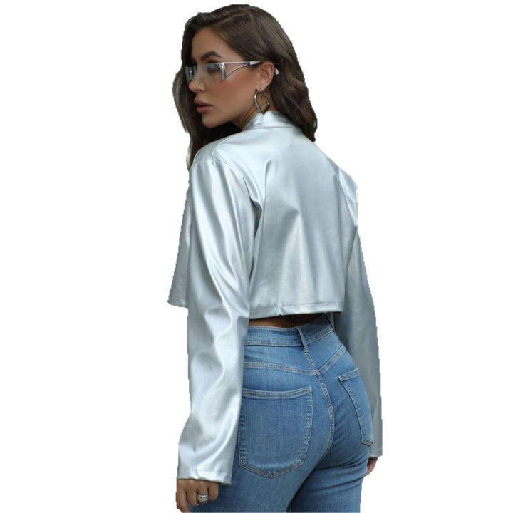 Damen Kurze glänzende Kunstleder-Bikerjacke mit Stehkragen Echoarchiv