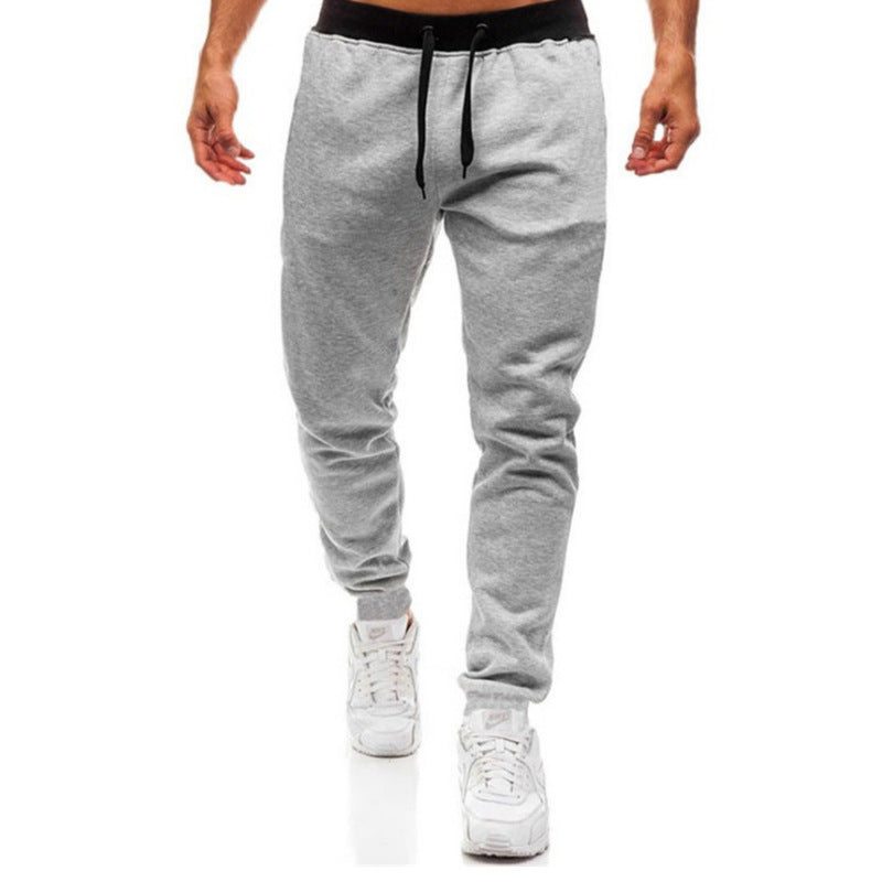 Herren taillierte Jogginghose mit elastischem Komfortbund, verstellbarem Kordelzug, eingearbeiteten Seitentaschen und geripptem Knöchelabschluss – Marzano