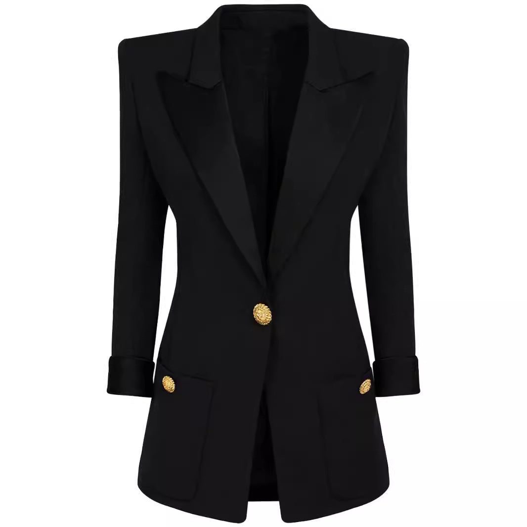 Damen Taillierter Smoking‑Blazer mit Satin‑Schalkragen und dekorativen Medaillonknöpfen Echoarchiv