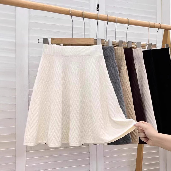 Damen Plissierter Strickrock mit Zopfmuster Echo Archiv