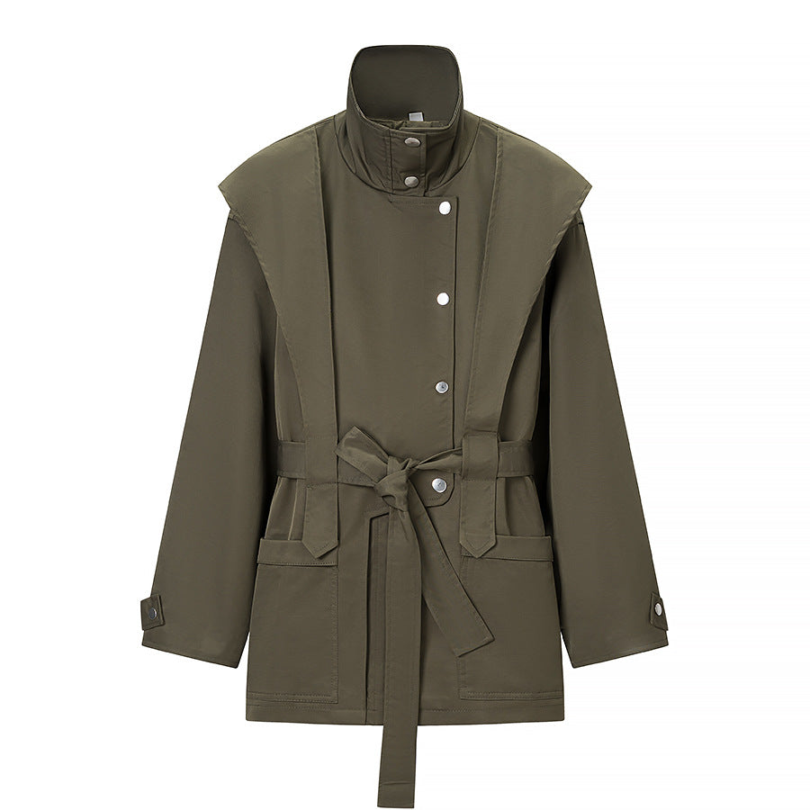 Damen Taillierte Übergangsjacke mit Stehkragen, Schultercape und Bindegürtel Echo Archiv
