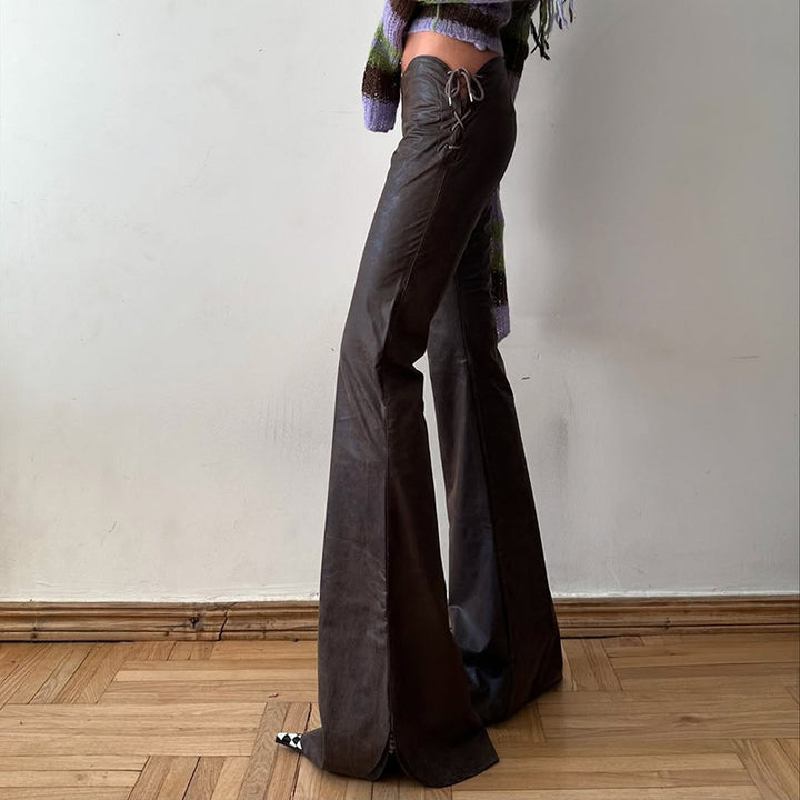 Damen High‑Waist Schlaghose aus Kunstleder mit seitlichen Zierkordeln – Avélisse