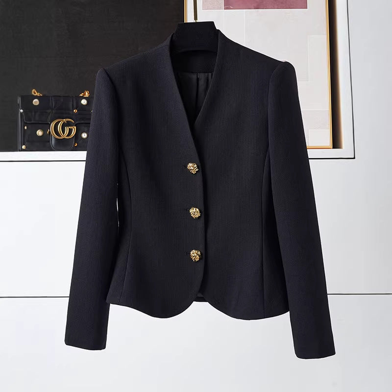 Damen Eleganter Blazer mit goldenem Knopfdetail Echoarchiv
