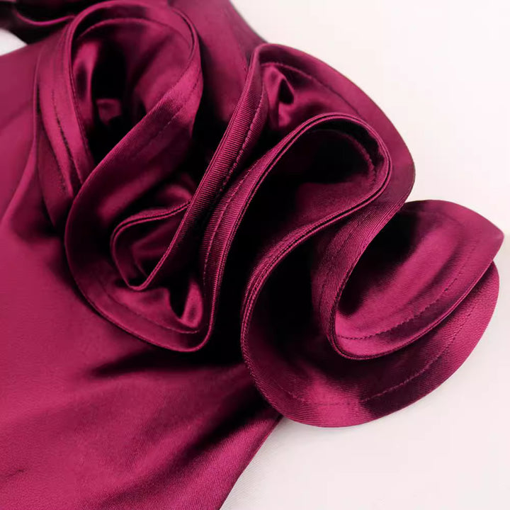 Damen elegantes Abendkleid mit schulterfreiem Design und voluminösen Rüschen Echo Archiv