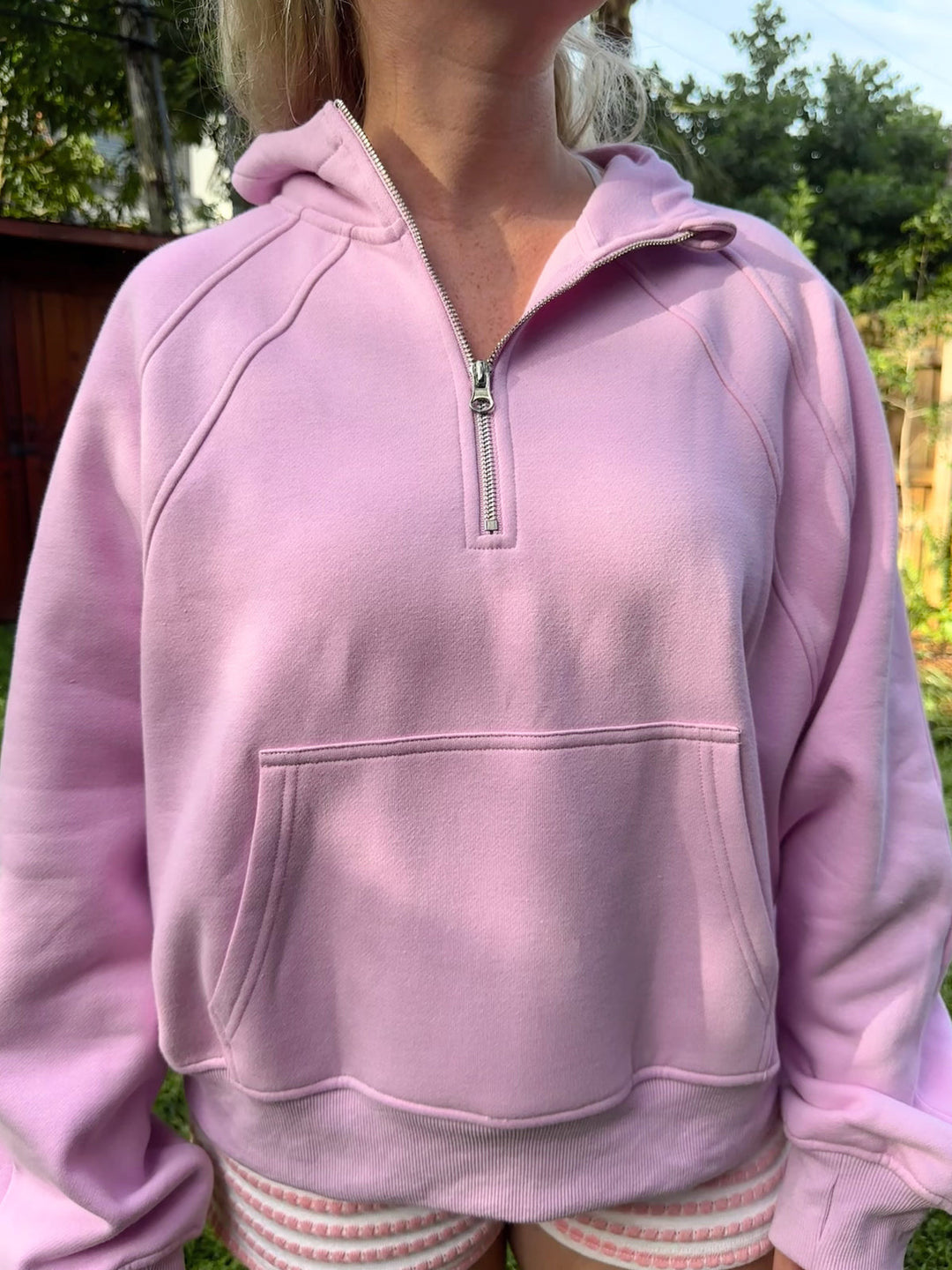 Damen oversized Kapuzenpullover mit kurzem Reißverschluss, Kängurutasche und leichtem Fleecefutter – Auréline
