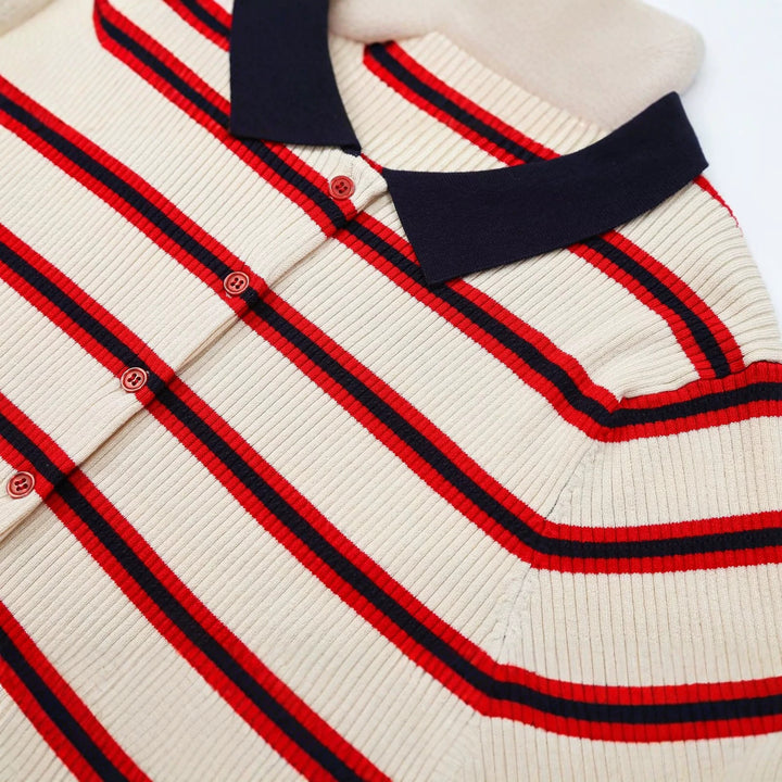 Damen Kurzarm-Rippenstrick-Cardigan mit Polokragen, Knopfleiste und Rüschensaum Echo Archiv