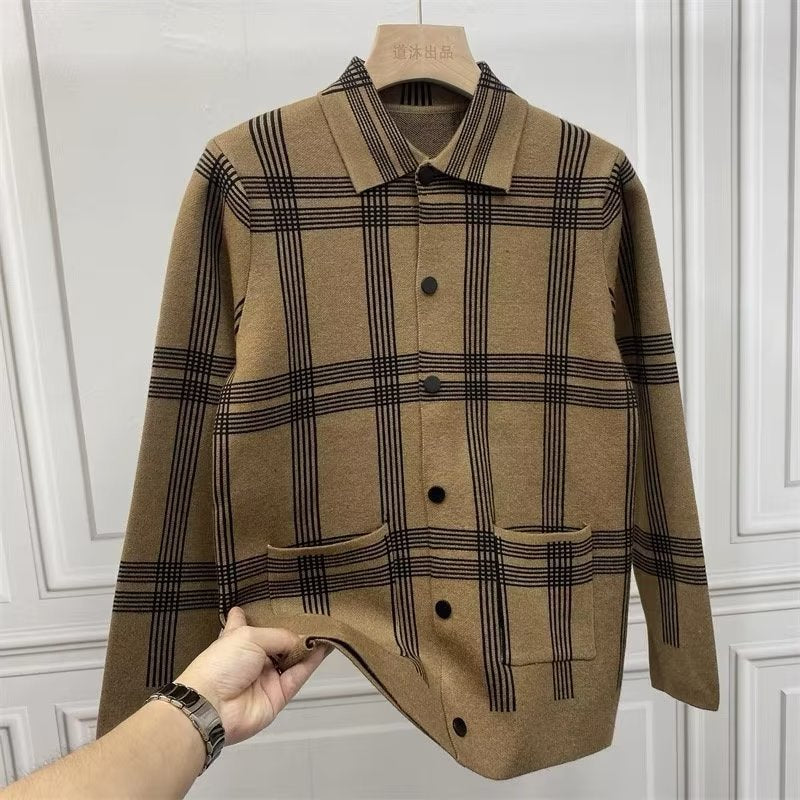 Herren Leichtes Strick-Übergangshemdjacke mit Karomuster und aufgesetzten Taschen Echoarchiv