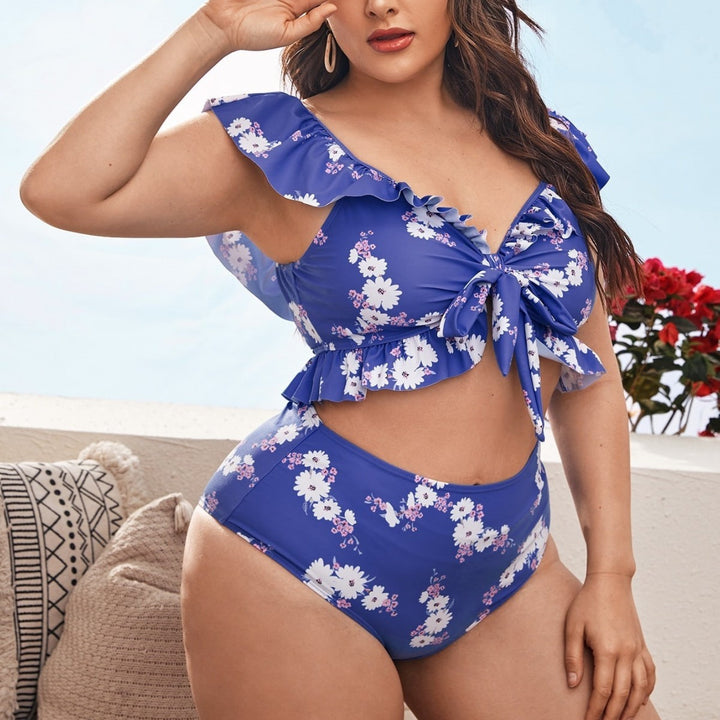 Damen Bikini-Set mit floralem Wickeloberteil und hoch geschnittenen Höschen Echo Archiv