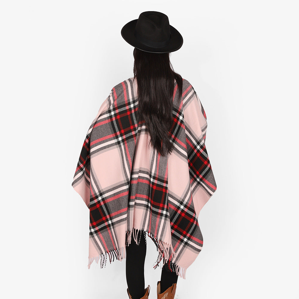 Damen Karierter Oversize-Überwurfponcho mit V-Ausschnitt und Fransensaum – Avérine