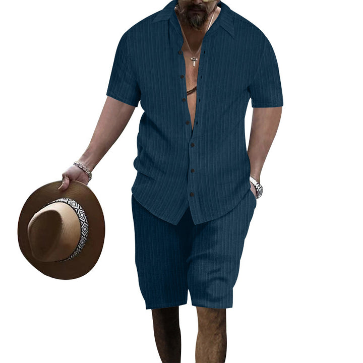 Herren Freizeitanzug im modernen Streifenlook Echoarchiv