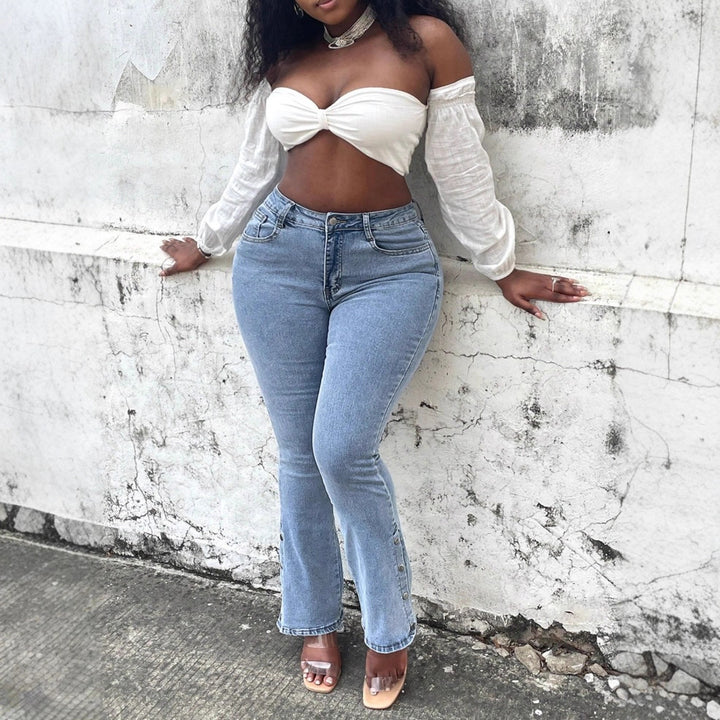Damen High-Waist Stretch-Jeans mit leichtem Flare und seitlichen Druckknopf-Details Echo Archiv
