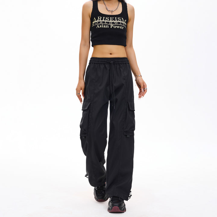 Herren weite Utility‑Cargohose im Baggy‑Cut mit Tunnelzugbund, großen Klappentaschen und verstellbarem Beinabschluss Echo Archiv
