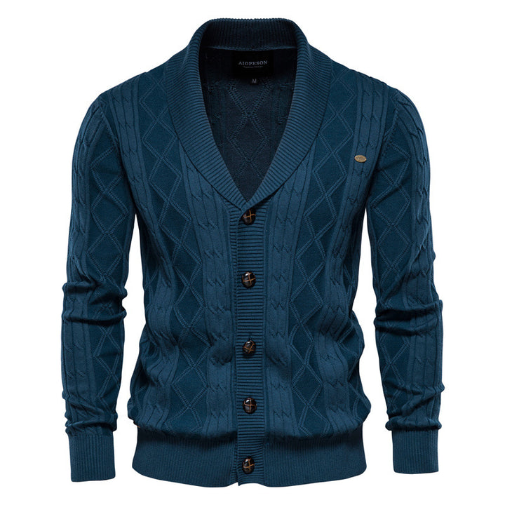 Herren Strickjacke mit stilvollem Überkragen und klassischem Muster Echoarchiv