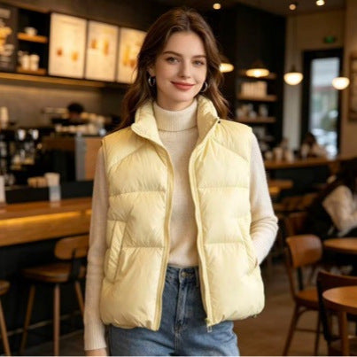 Damen kurzer wattierter Pufferjacke mit hohem Stehkragen und praktischen Eingrifftaschen – Célinea