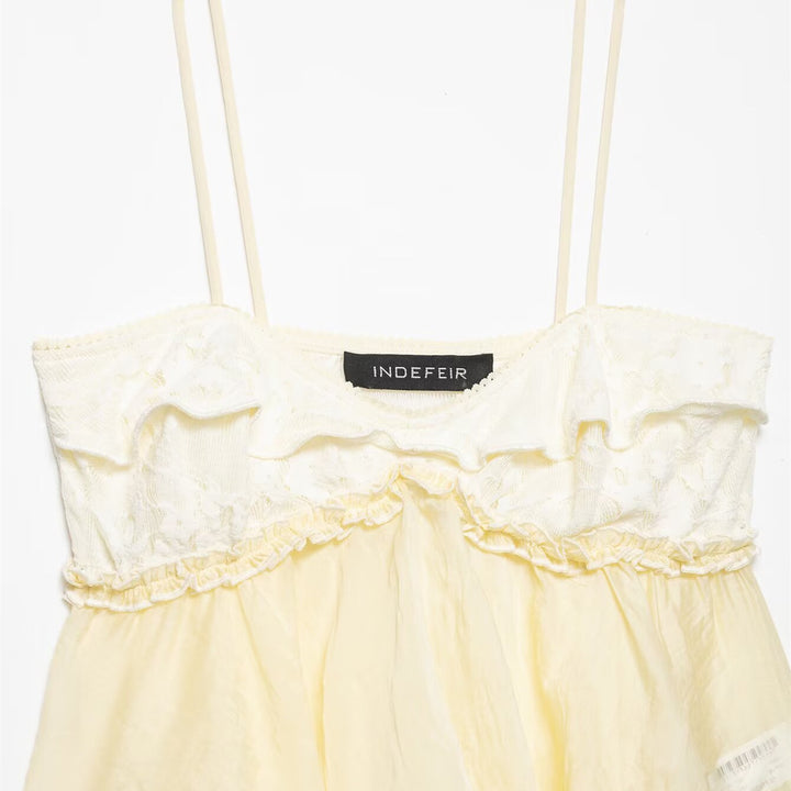 Damen Spitzen-Cami-Top mit zarter Rüsche und fließendem Schnitt Echo Archiv