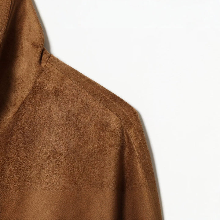 Damen Kurze Velours‑Suede‑Bomberjacke mit Stehkragen und verdeckter Knopfleiste Echoarchiv