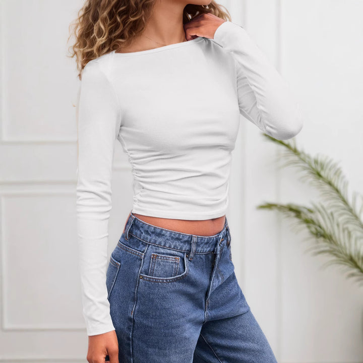 Damen Figurbetontes Langarm-Shirt mit U-Boot‑Ausschnitt und seitlicher Raffung – Avérine