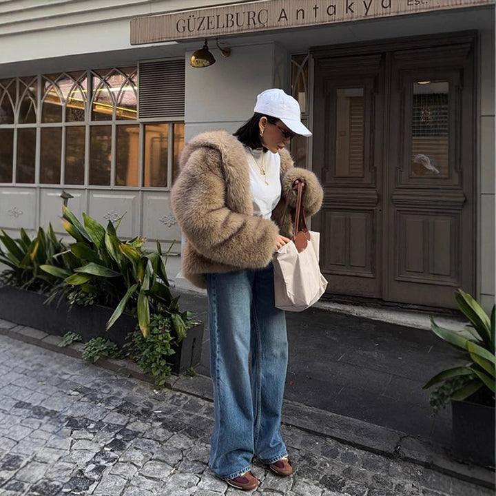 Damen Boxy-Kunstpelzjacke im Teddy-Look mit Oversize-Schalkragen Echoarchiv