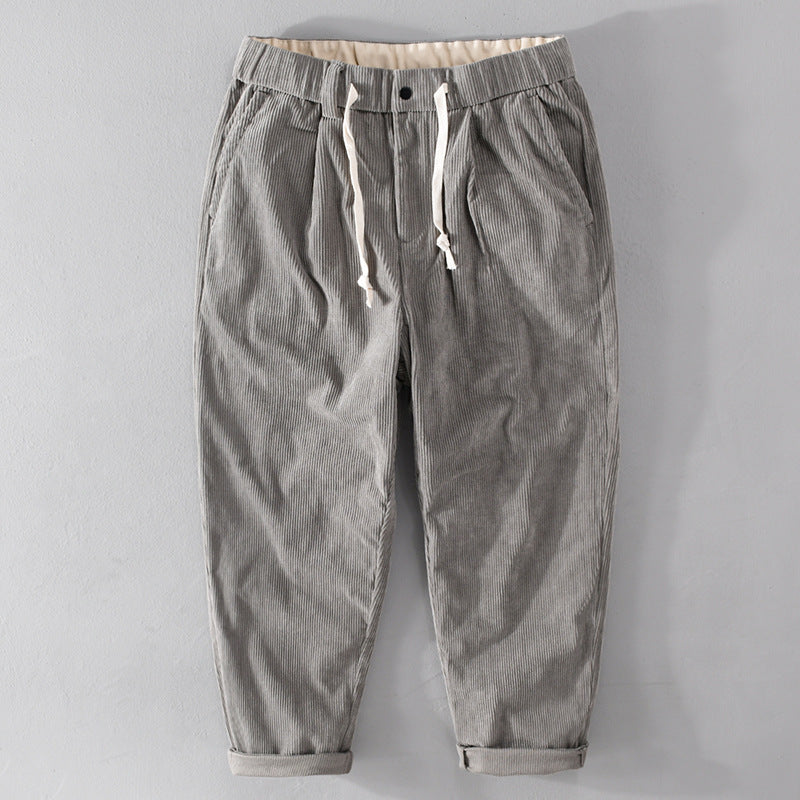 Herren Kordhose im Relaxed‑Tapered mit Kordelzugbund und Umschlag Echoarchiv