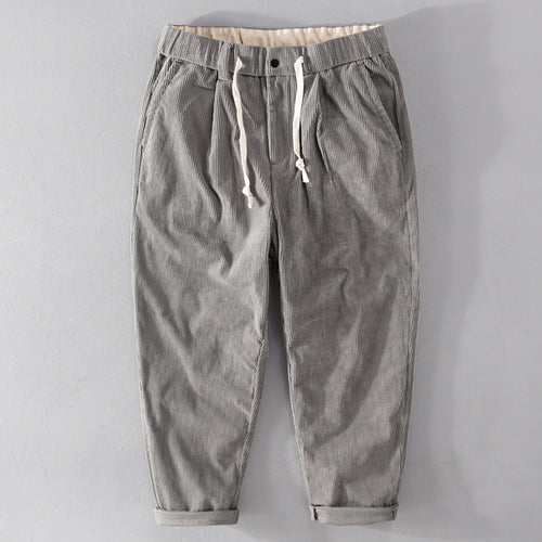 Herren Kordhose im Relaxed‑Tapered mit Kordelzugbund und Umschlag Echoarchiv