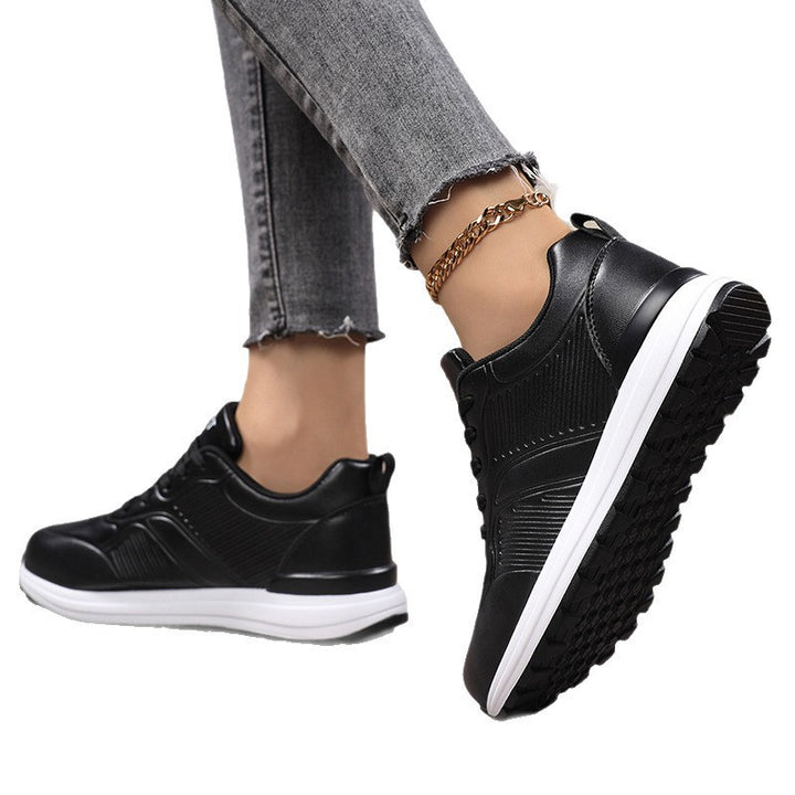 Damen Freizeit-Plateau-Sneaker mit stoßdämpfender Memory-Zwischensohle und Lederoptik Echoarchiv