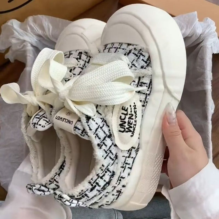 Damen Bequeme Sneakers mit kuscheligem Innenfutter und trendigem Design Echo Archiv