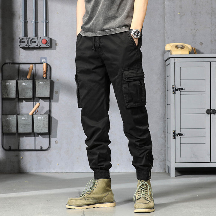 Herren Cargo-Jogginghose im Utility‑Stil mit Tunnelzugbund, Mehrfachtaschen und Reißverschluss‑Knöchel Echo Archiv