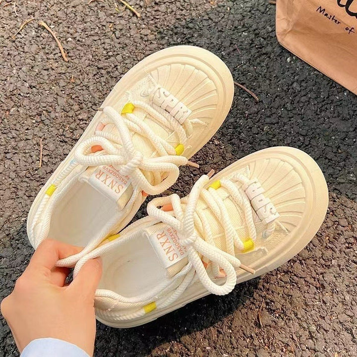 Damen Sportliche Freizeit-Sneaker mit elastischen Schnürsenkeln und atmungsaktivem Obermaterial Echo Archiv