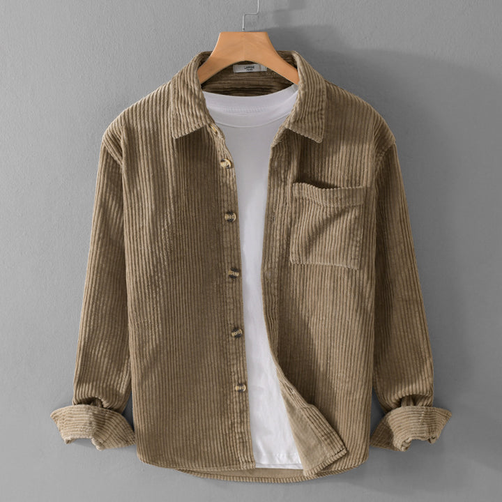 Herren Cord-Overshirt mit breiter Rippenstruktur, Brusttasche und Relaxed-Fit Echoarchiv