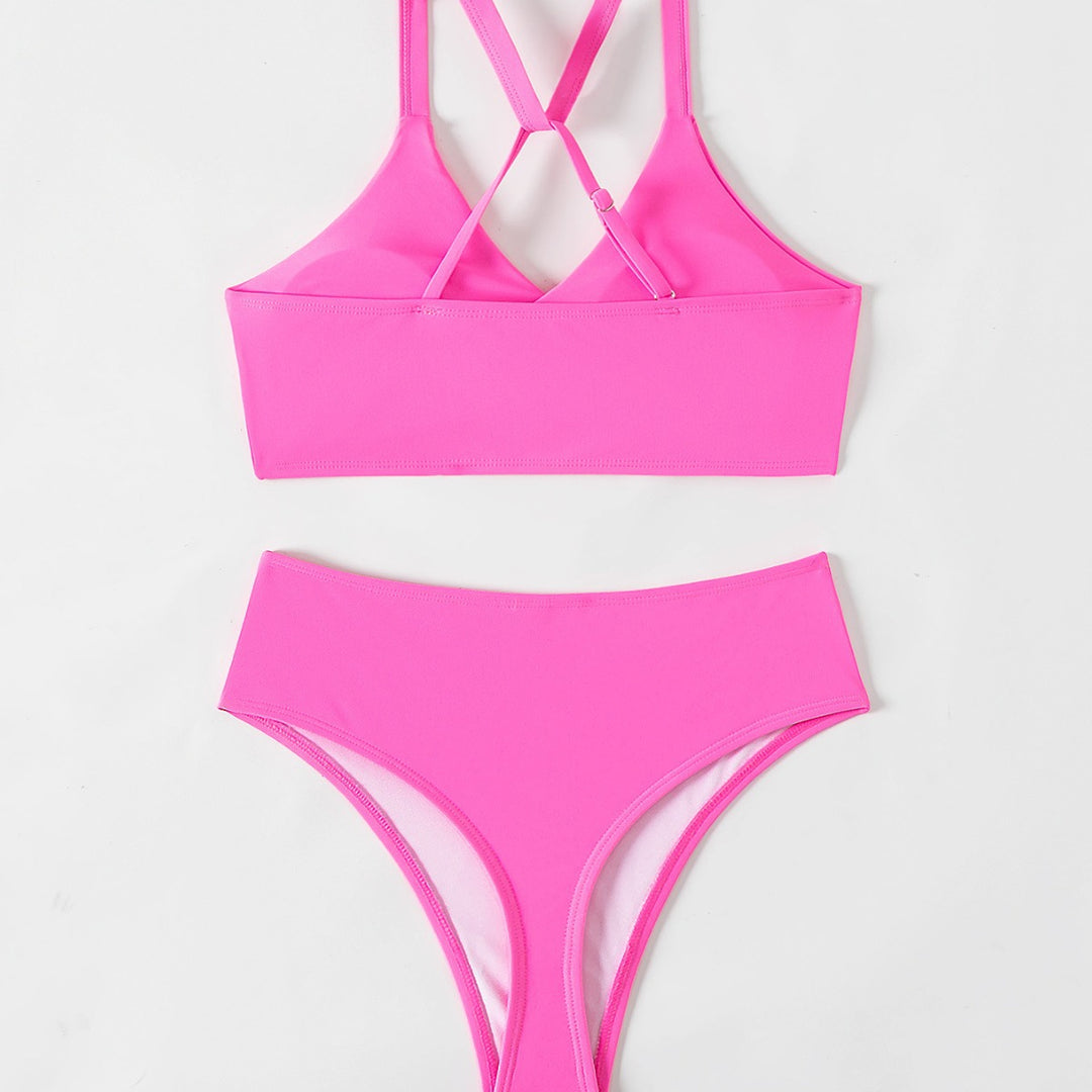 Damen Bikini-Set mit stylischem Sportoberteil und hochgeschnittenem Slip Echo Archiv