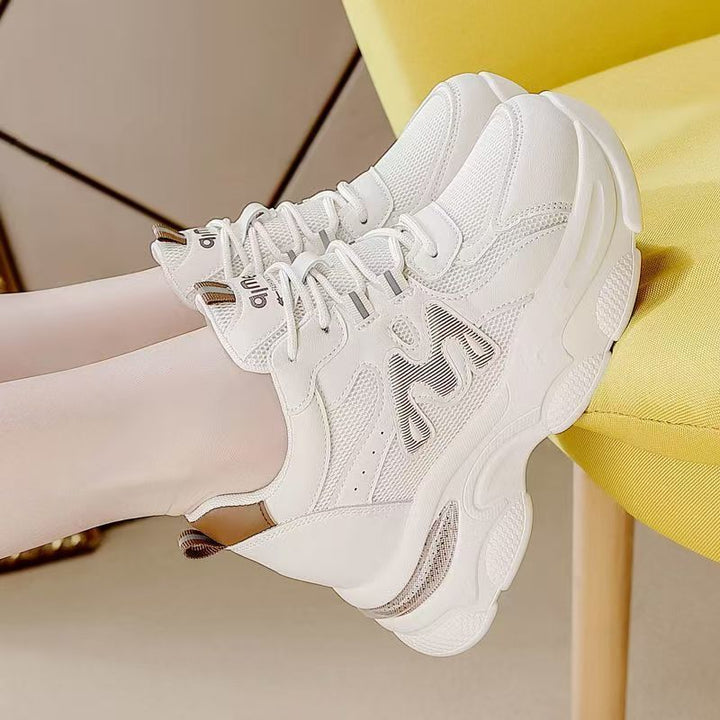 Damen Sportliche Chunky Sneakers mit luftiger Mesh-Oberfläche und ausgeprägtem Profil Echo Archiv