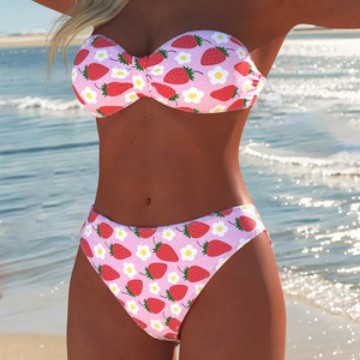 Damen Bandeau-Bikini mit hochgeschnittenen Pants und buntem Bedruck Echo Archiv