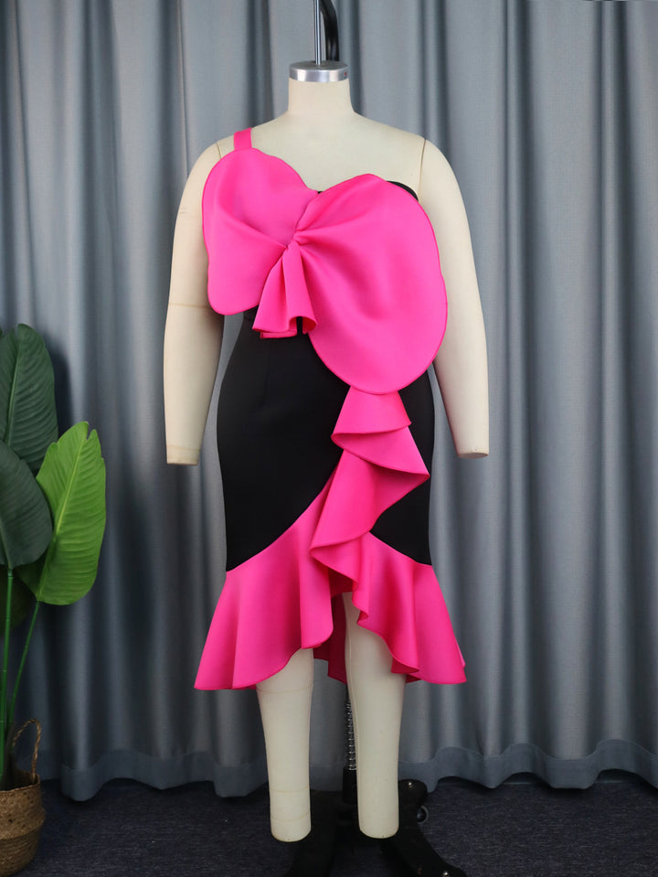 Damen Elegantes Cocktailkleid mit statementvollem Rüschen-Design und Übergröße Echo Archiv