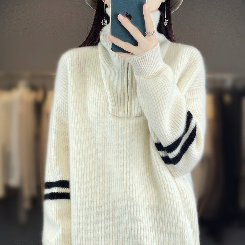 Damen Rippenstrick-Pullover mit halbem Reißverschluss, hohem Stehkragen und lässiger Passform Echoarchiv