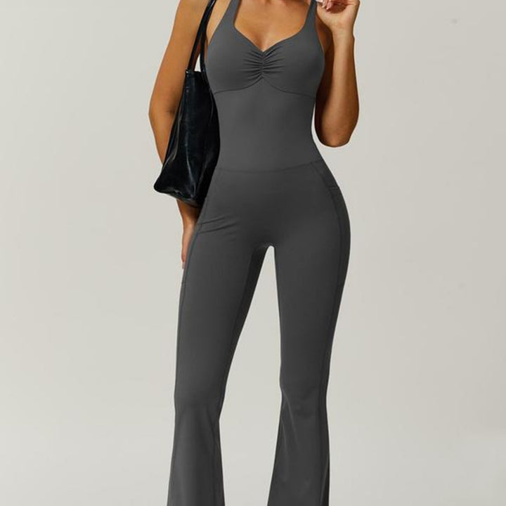 Damen Sportlicher Jumpsuit mit figurbetontem Schnitt und Trägern Echo Archiv