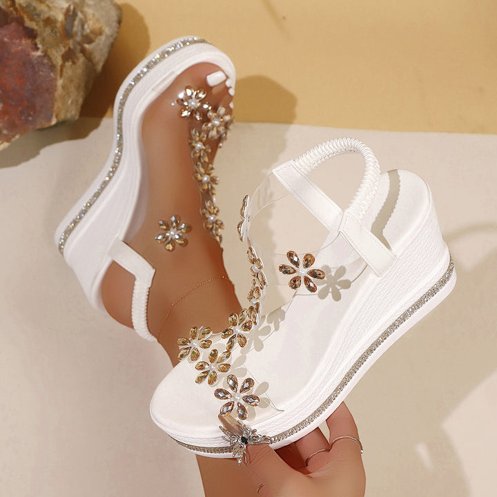 Damen Plateau-Sandalen mit transparentem PVC-Riemen und Blumenapplikation – Sorelia