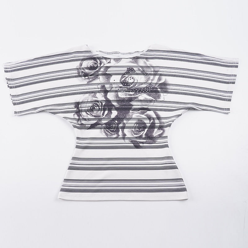 Damen Oversized T-Shirt mit floralem Streifenmuster und eleganter Passform Echo Archiv