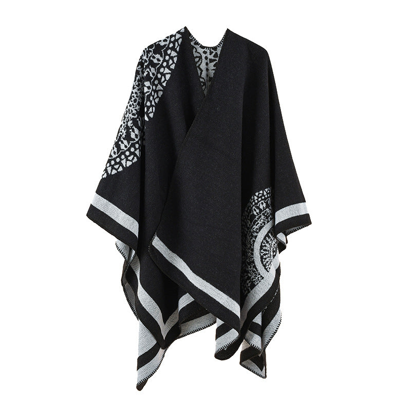 Damen Oversized Strickponcho mit Musterbesatz und asymmetrischem Saum – Avérine